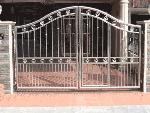 Patterned stainless steel main entrance gate fabricated in Coimbatore
