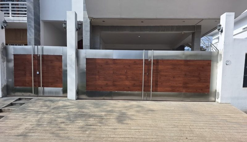 Contemporary house exterior elevation design and facade work in Coimbatore